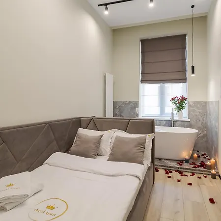 Royal With Bathtub On Rappaporta 15 公寓