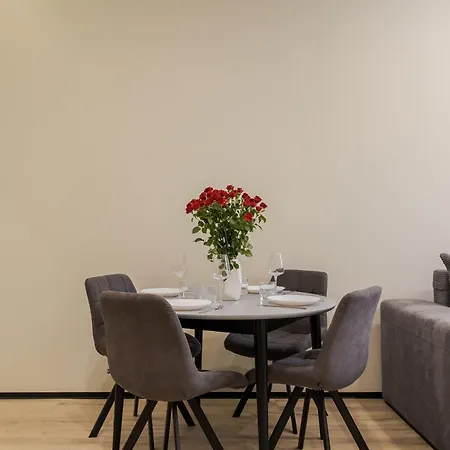 公寓 Royal With Bathtub On Rappaporta 15