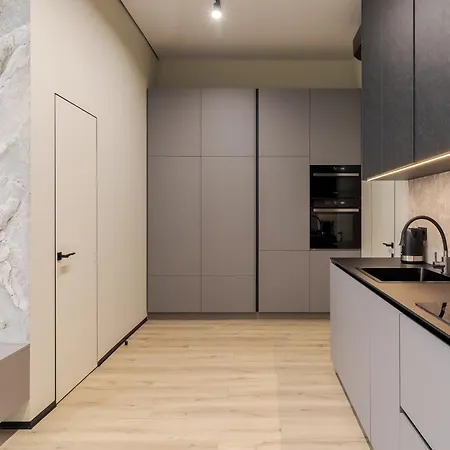 Royal With Bathtub On Rappaporta 15 公寓 *