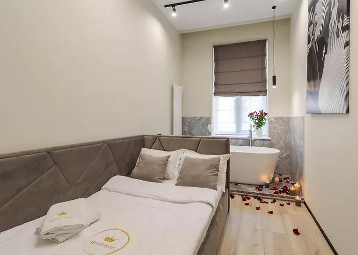 Royal With Bathtub On Rappaporta 15 Apartment