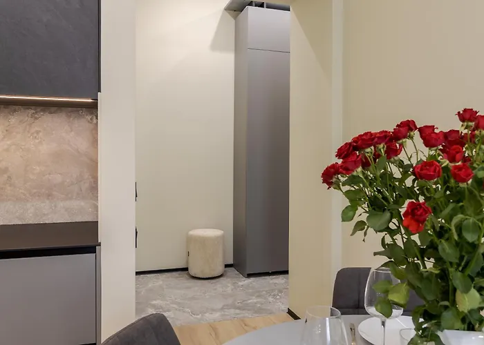 Royal With Bathtub On Rappaporta 15 利沃夫